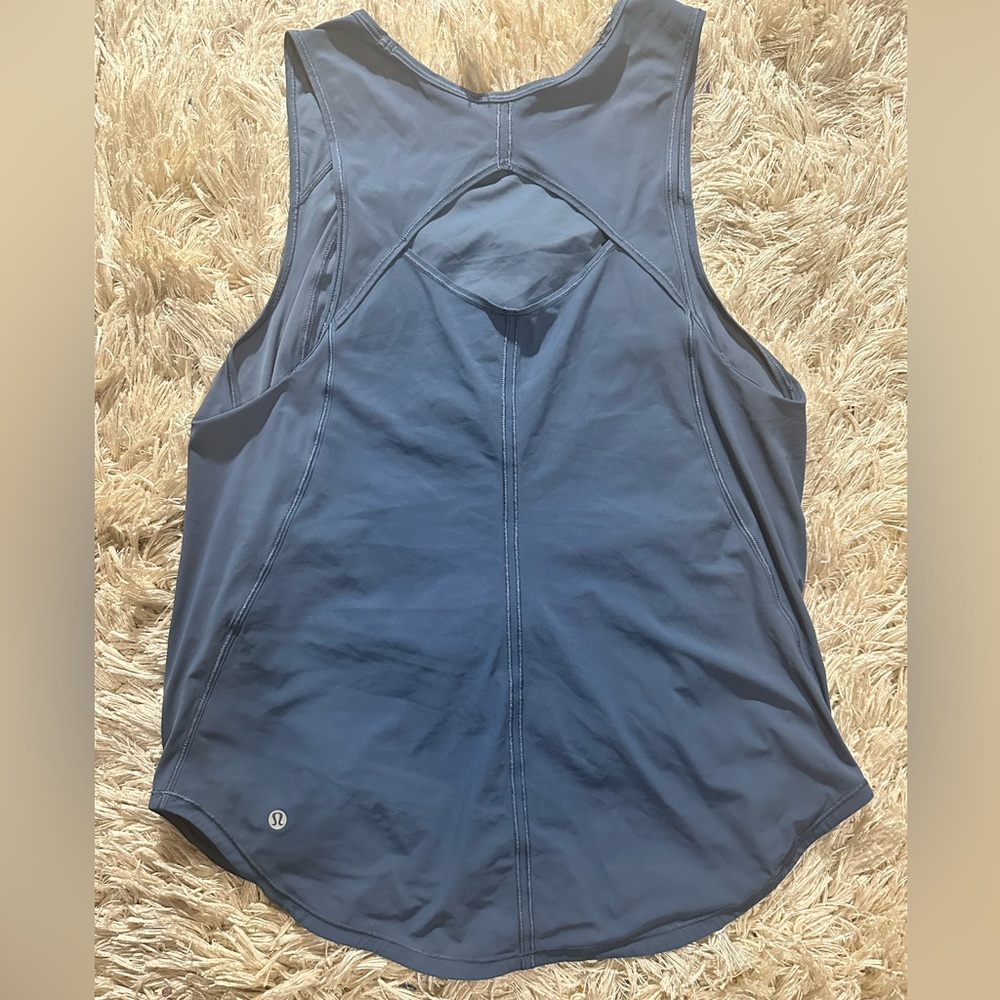 Lululemon tank 8